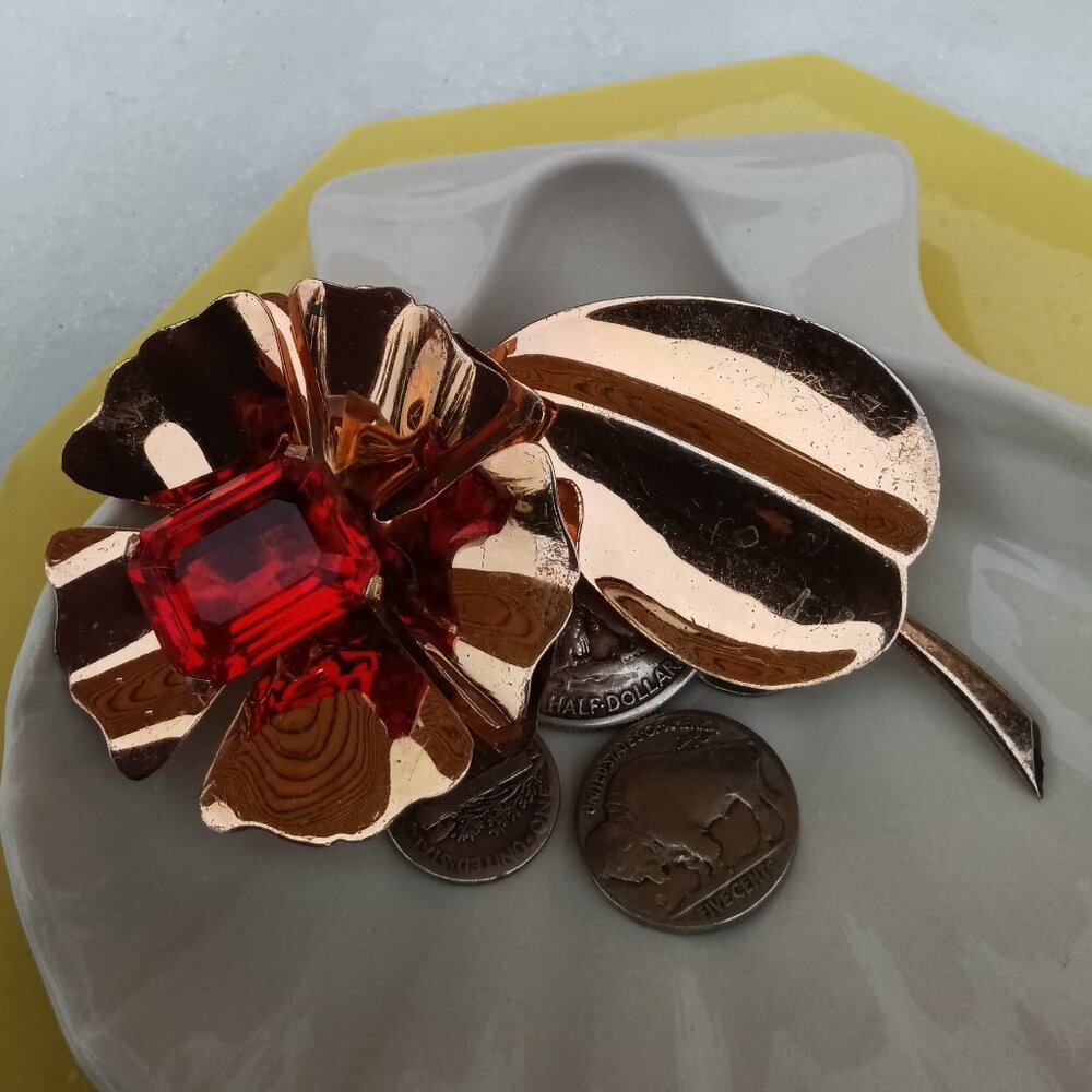 Fabulous 1940's Sterling & Rhinestone Brooch (41 grams)